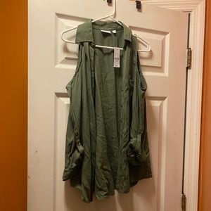 New York & Company Cold Shoulder